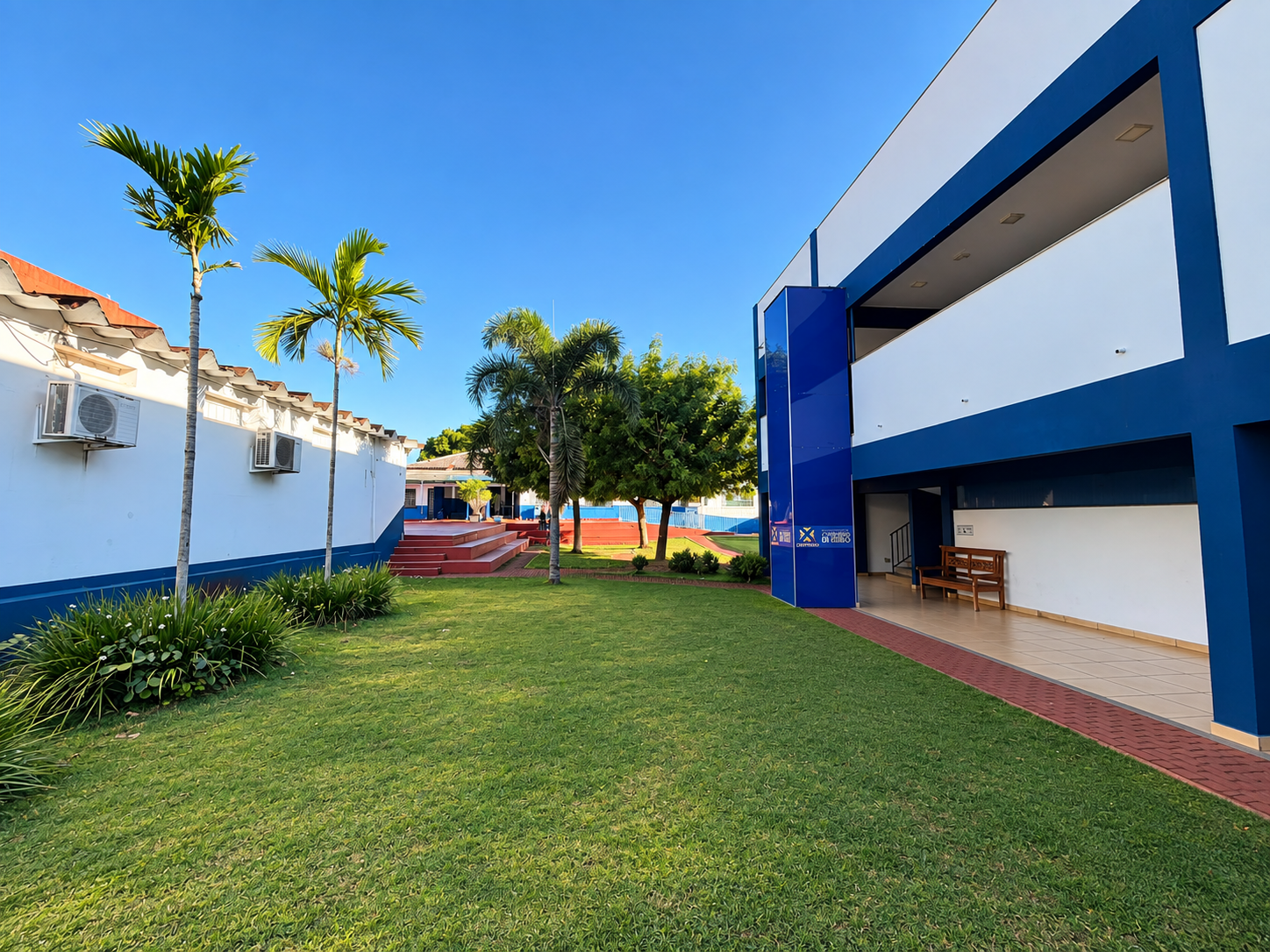 Espaço de lazer ao ar livre da Unidade 02