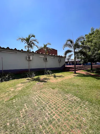 Área verde externa da Unidade 02 do Colégio Conexão